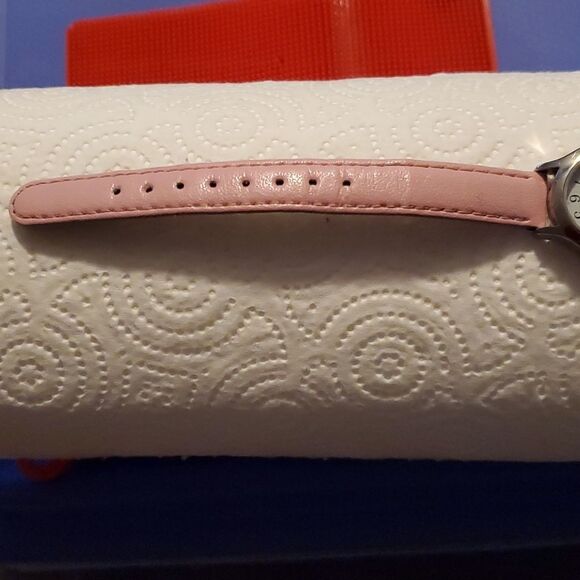 TIMEX T79081 Easy Read Women's or Kids Silver Face Watch Pink Vegan Leather Band - Picture 3 of 7